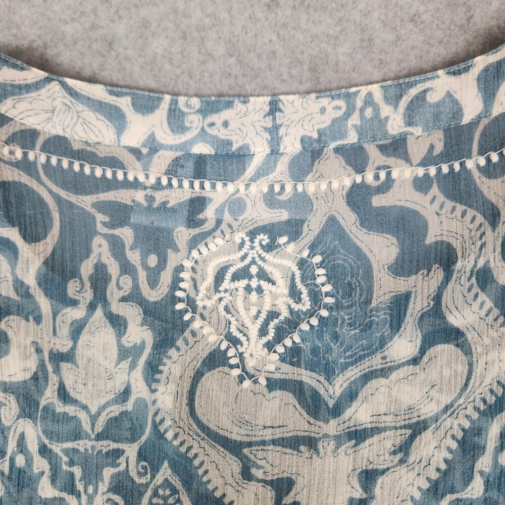 🌼Chico's Blouse Womens Size 1 US M/8 Blue White Silk Embroidery Trim Sheer - Picture 6 of 11